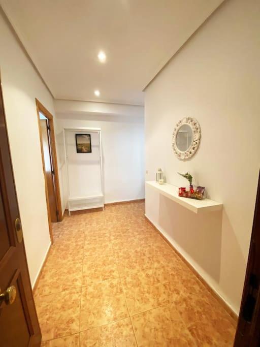 Rooms In Spacious Beach Flat In Valencie Exteriér fotografie